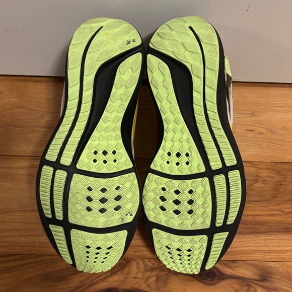 Women’s Nike Flyease Hannah size 8.5 - Picture 4 of 6